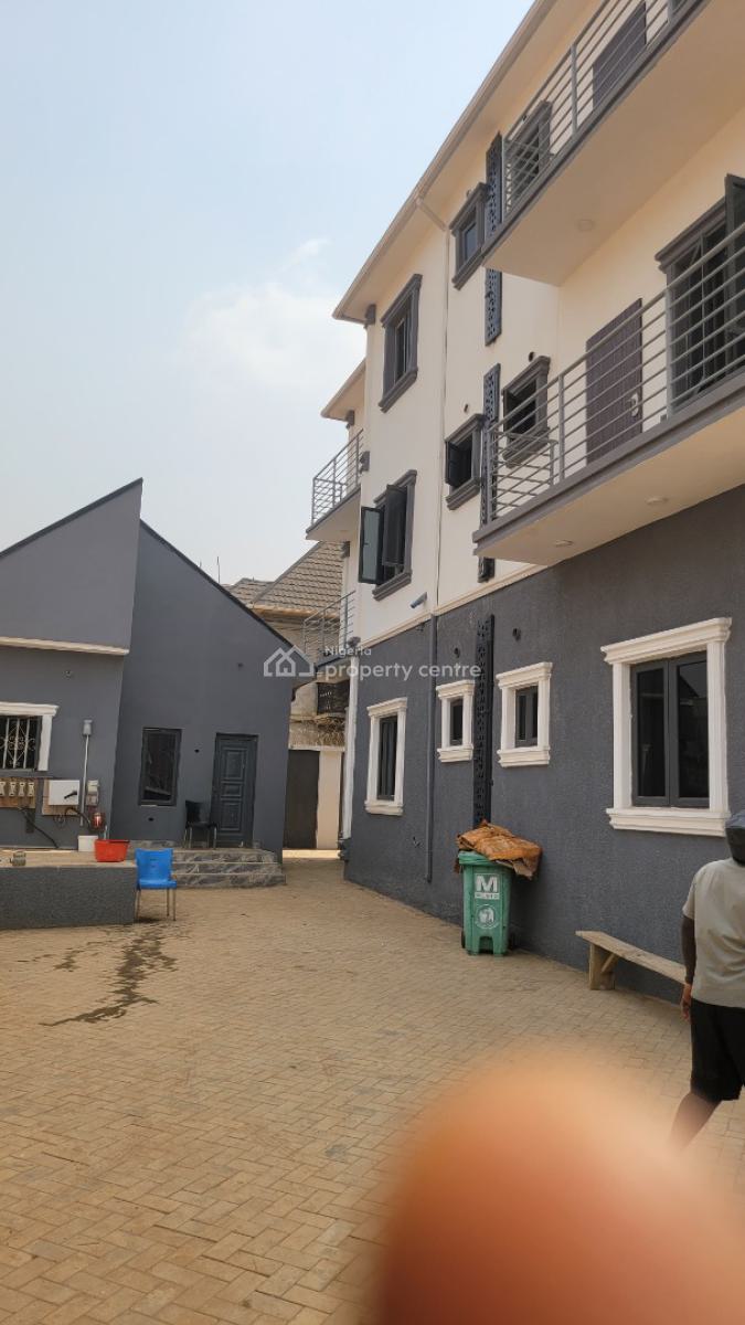 Luxurious 2 Bedroom with Bq, By Tipper Garage, Jahi, Abuja, Flat / Apartment for Rent
