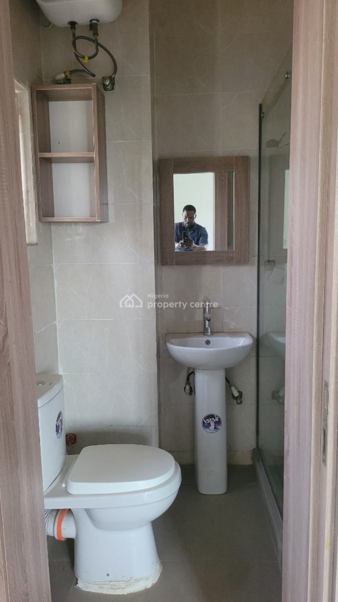 Luxurious 2 Bedroom with Bq, By Tipper Garage, Jahi, Abuja, Flat / Apartment for Rent