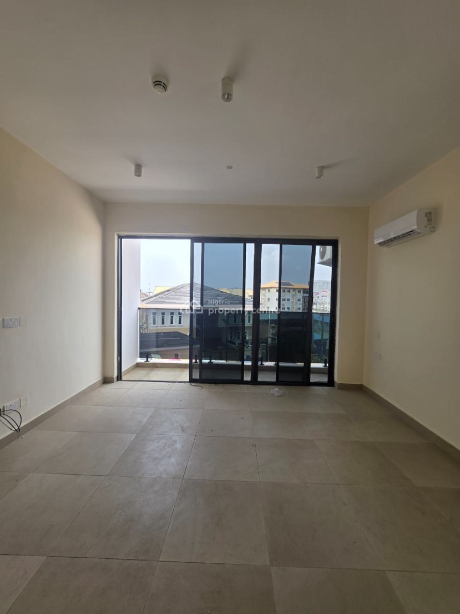Luxury 3 Bedroom Apartment with Swimming Pool + Elevator, Lekki Phase 1, Lekki, Lagos, Flat / Apartment for Sale