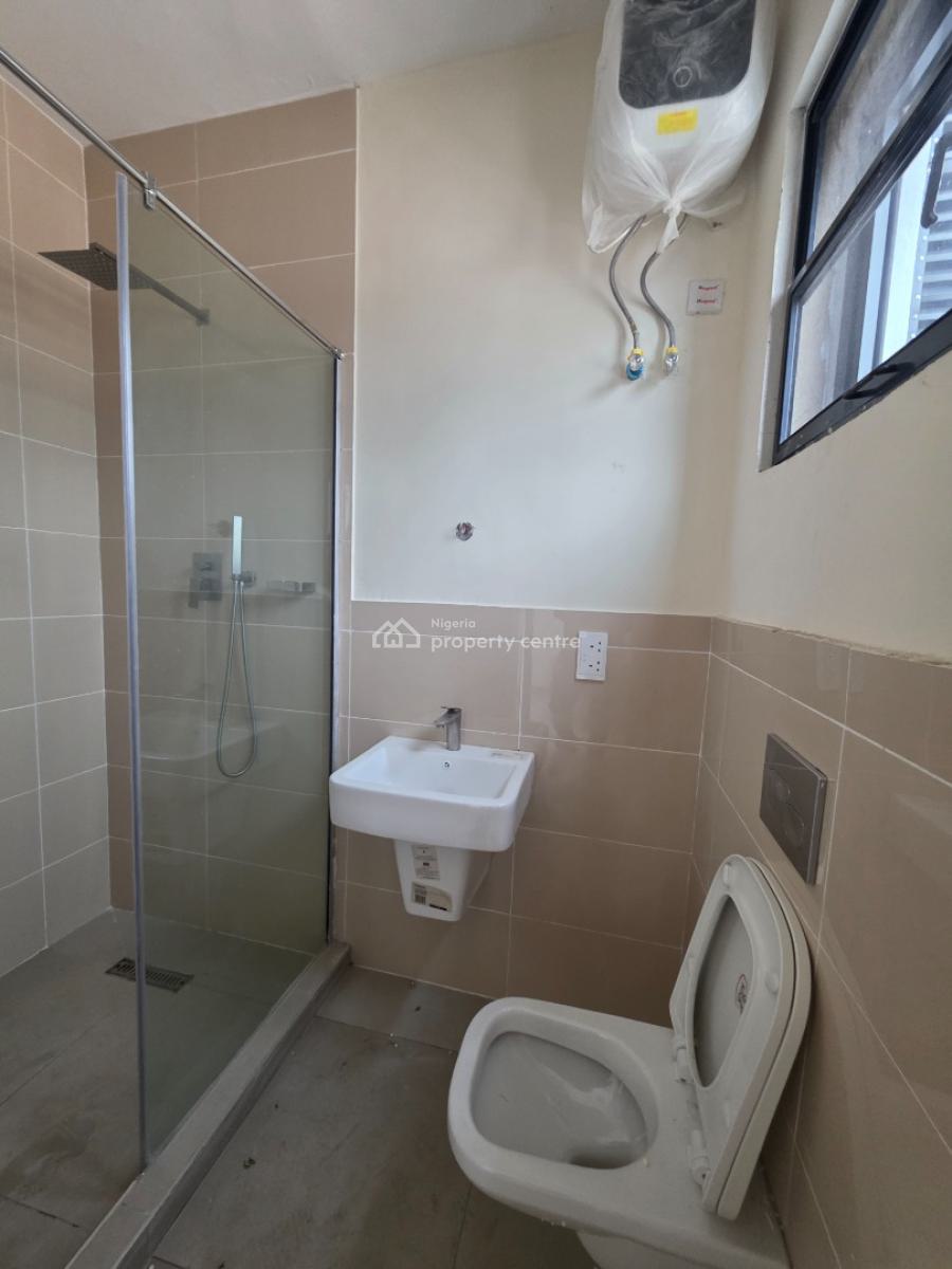 Luxury 3 Bedroom Apartment with Swimming Pool + Elevator, Lekki Phase 1, Lekki, Lagos, Flat / Apartment for Sale