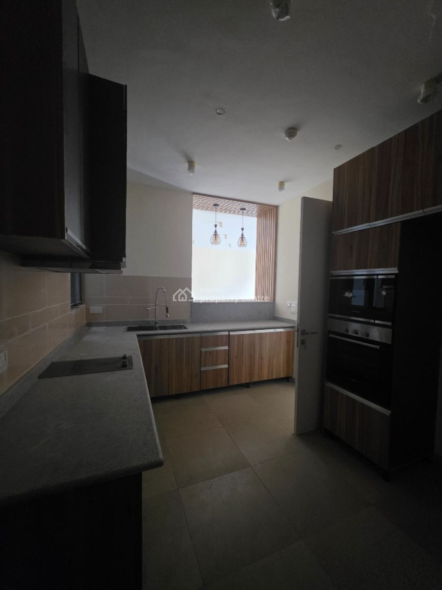 Luxury 2 Bedroom Apartment with Elevator, Lekki Phase 1, Lekki, Lagos, Flat / Apartment for Sale