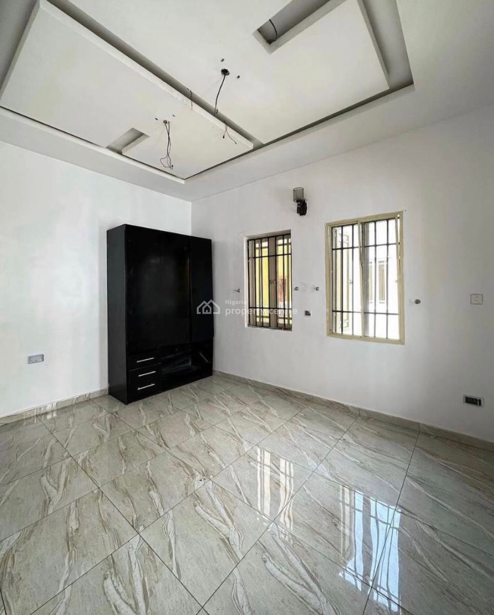 Self Contain, Chevy View Estate, Lekki Expressway, Lekki, Lagos, Self Contain (single Rooms) for Rent