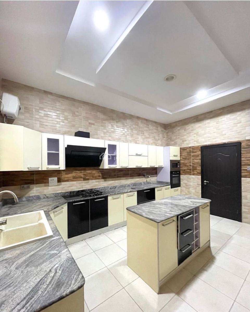 Self Contain, Chevy View Estate, Lekki Expressway, Lekki, Lagos, Self Contain (single Rooms) for Rent