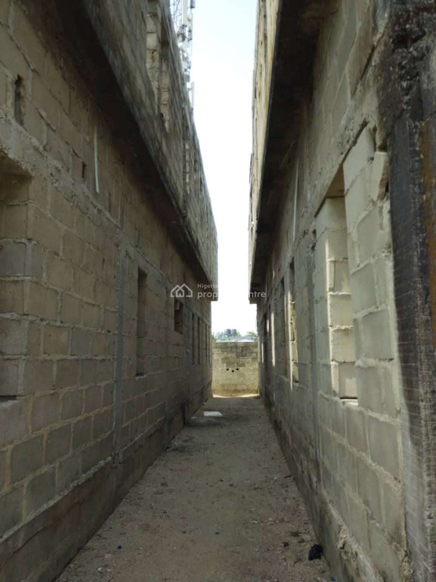 Distress!!! 5 Bedroom Duplex and 5 Units of 2 Bedroom, Orchid Road, Lekki, Lagos, Detached Duplex for Sale