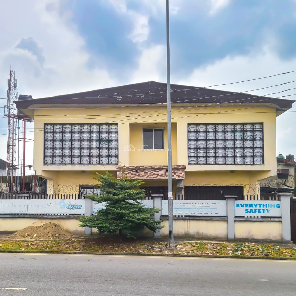 5 Bedroom Duplex Office Space with 3 Bqs in a Private Compound, Gra Phase 2, Port Harcourt, Rivers, Office Space for Rent