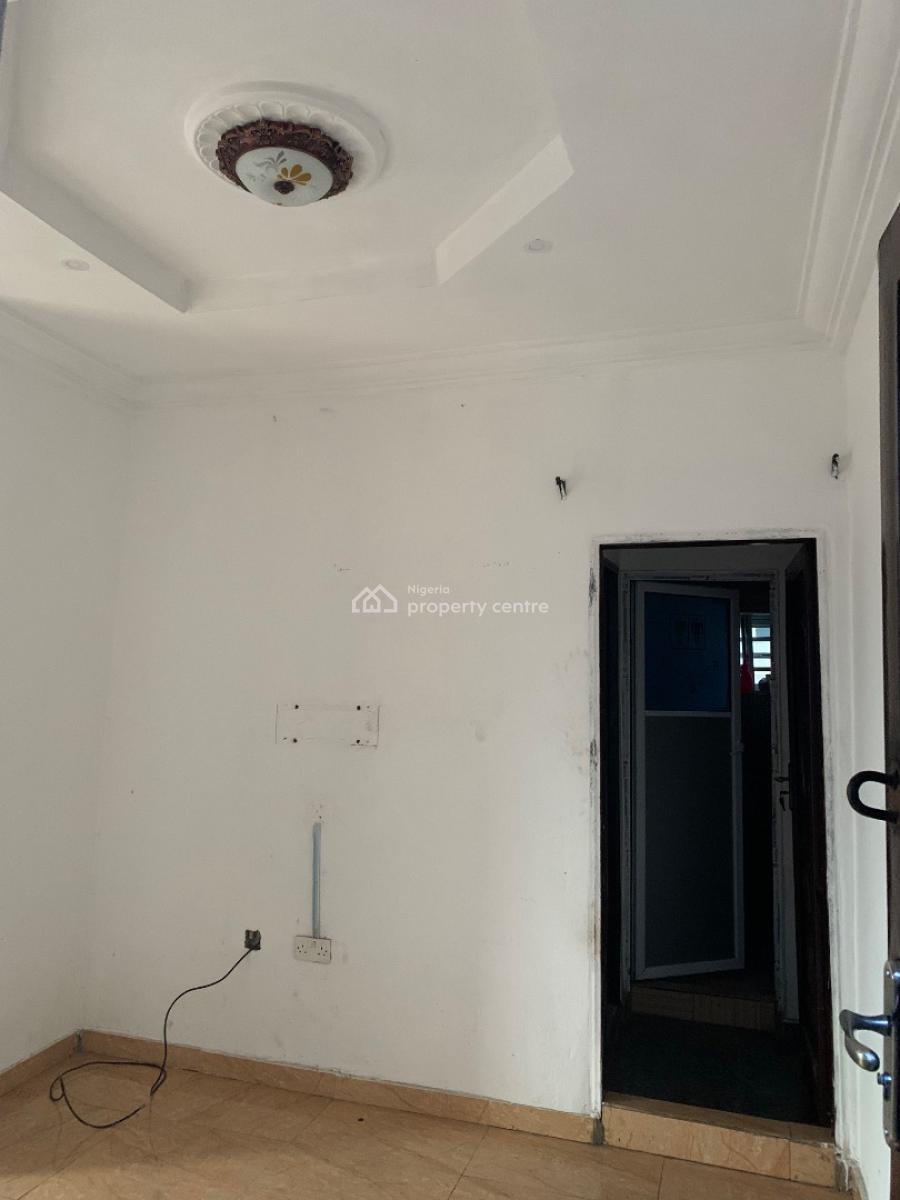 Lovely Mini Flat, Off Aborishade Street, Lawanson, Surulere, Lagos, Mini Flat (room and Parlour) for Rent