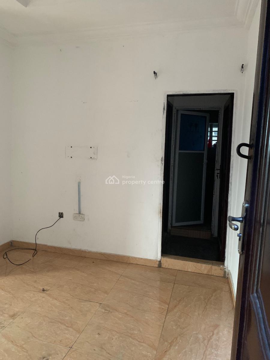Lovely Mini Flat, Off Aborishade Street, Lawanson, Surulere, Lagos, Mini Flat (room and Parlour) for Rent
