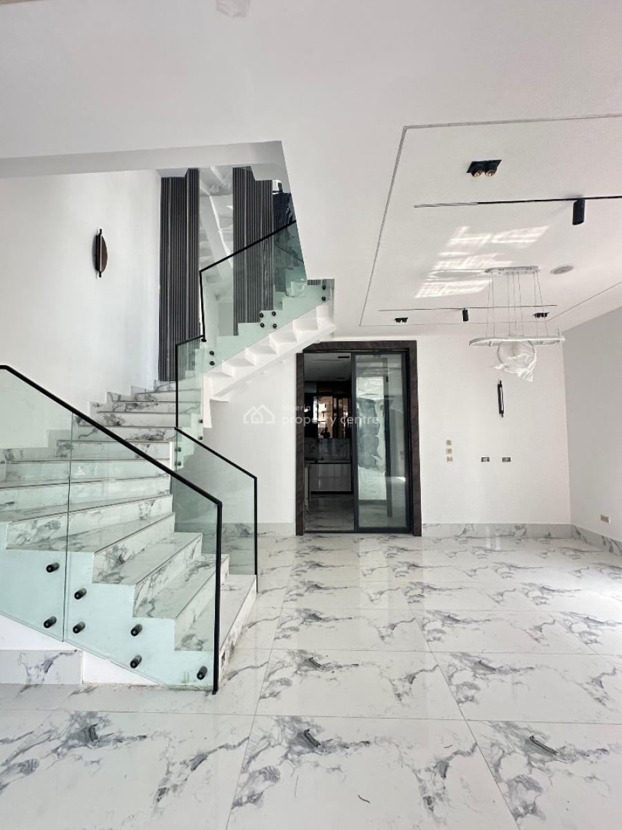 Gigantic Luxury Spacious 5 Bedroom Fully Detached Duplex with Bq, Lekki County, Lekki, Lagos, Detached Duplex for Sale