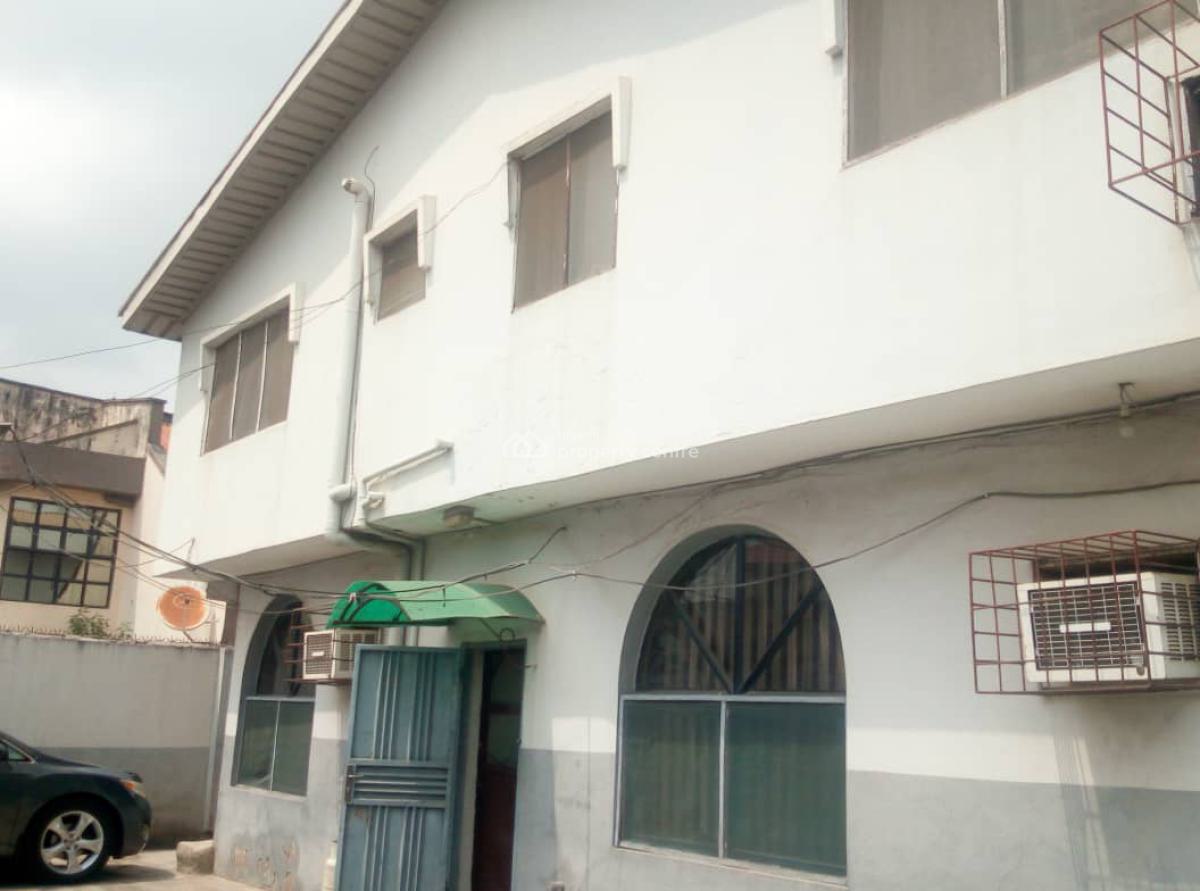 Lovely 3 Bedroom Flat with Room Bq, Off College Road, Ifako, Agege, Lagos, Flat / Apartment for Rent