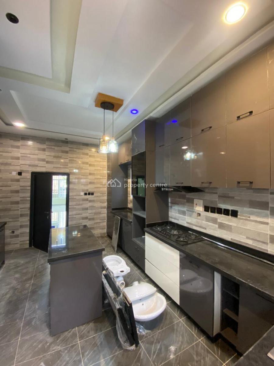 5 Bedroom Contemporary Design  Duplex  with 1 En-suite Maid Room, Osapa, Lekki, Lagos, Detached Duplex for Sale