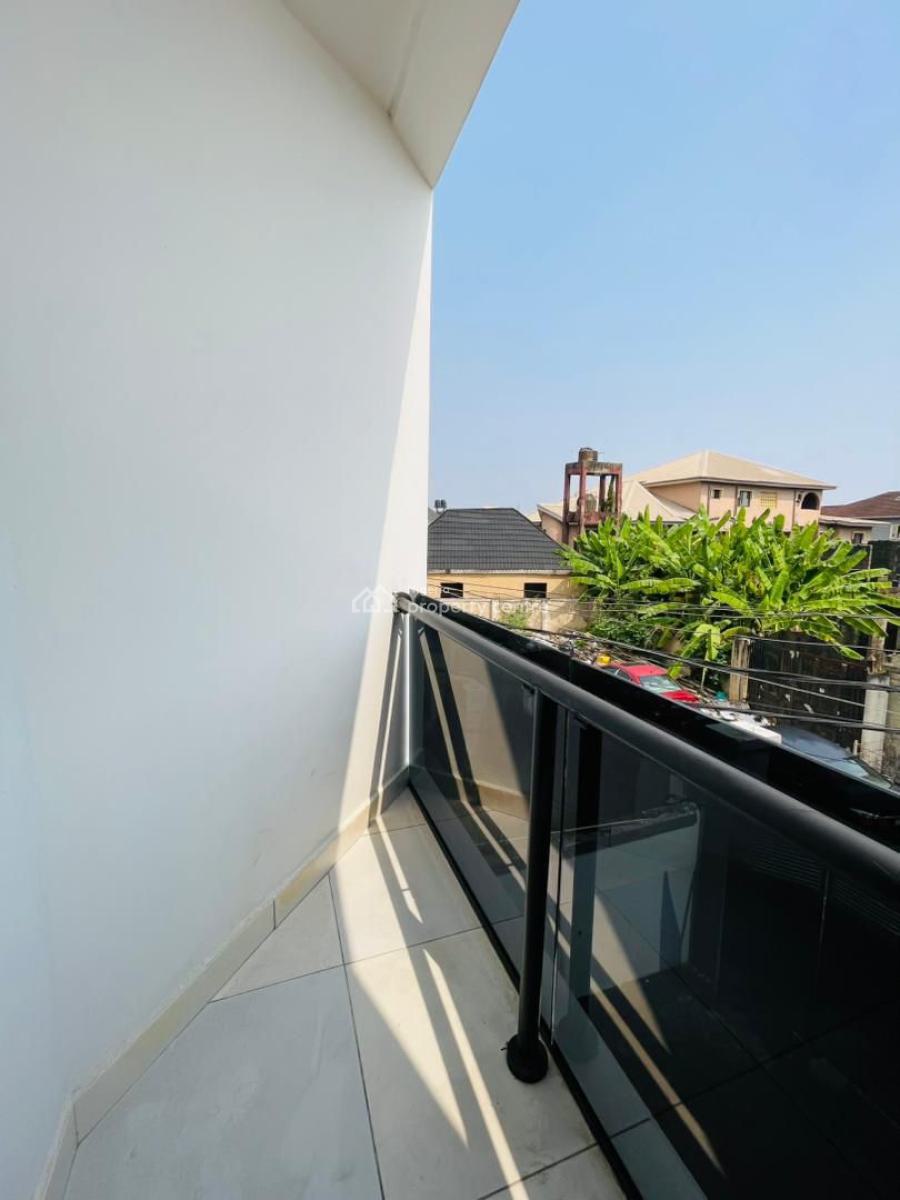 Well-finished 4-bedroom Semi-detached Duplex + Bq in a Secure Area, Gbagada, Lagos, Semi-detached Duplex for Sale