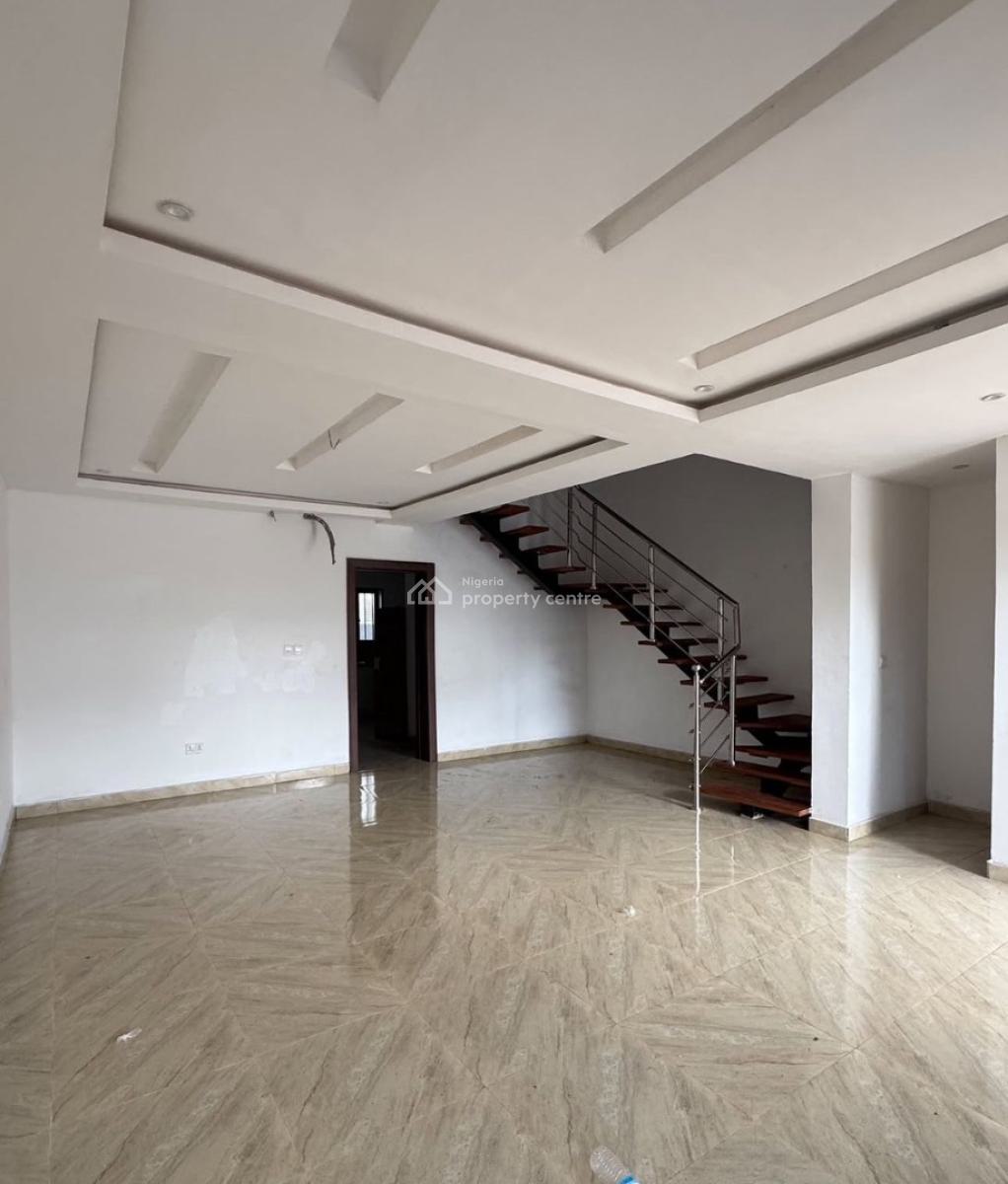 4 Bedroom Terrace with Bq Lekki Phase 1, Lekki Phase 1, Lekki, Lagos, Terraced Duplex for Rent