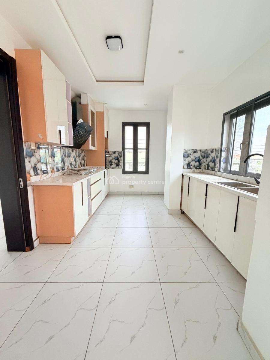 Exquisitely Built 4 Bedroom  Terrace Duplex with Bq with 24 Hours Light, Obanikoro, Shomolu, Lagos, Terraced Duplex for Sale