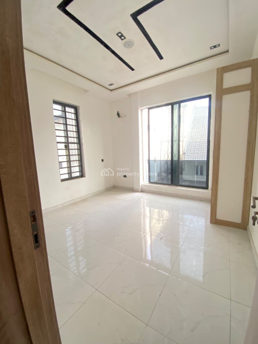 Nice 2 Bedroom Apartment with Gym and Pool, Ikate Elegushi, Lekki, Lagos, Flat / Apartment for Sale