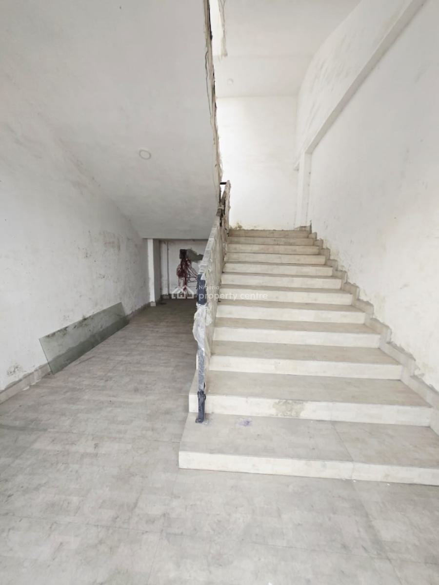 Brand New Commercial Property, Lekki Expressway, Lekki, Lagos, Shop for Rent