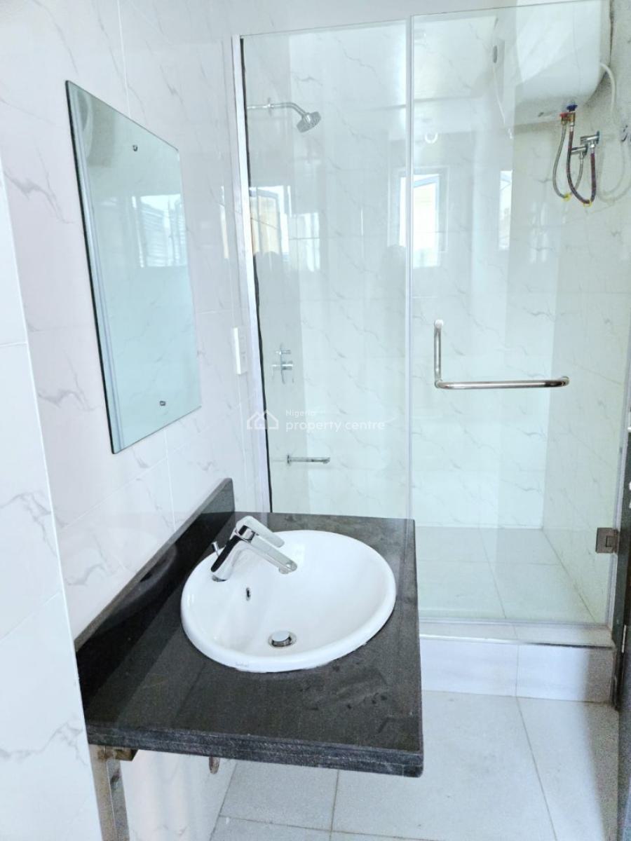 Brand New 2-bedroom Apartment, Lekki Phase 1, Lekki, Lagos, Flat / Apartment for Sale