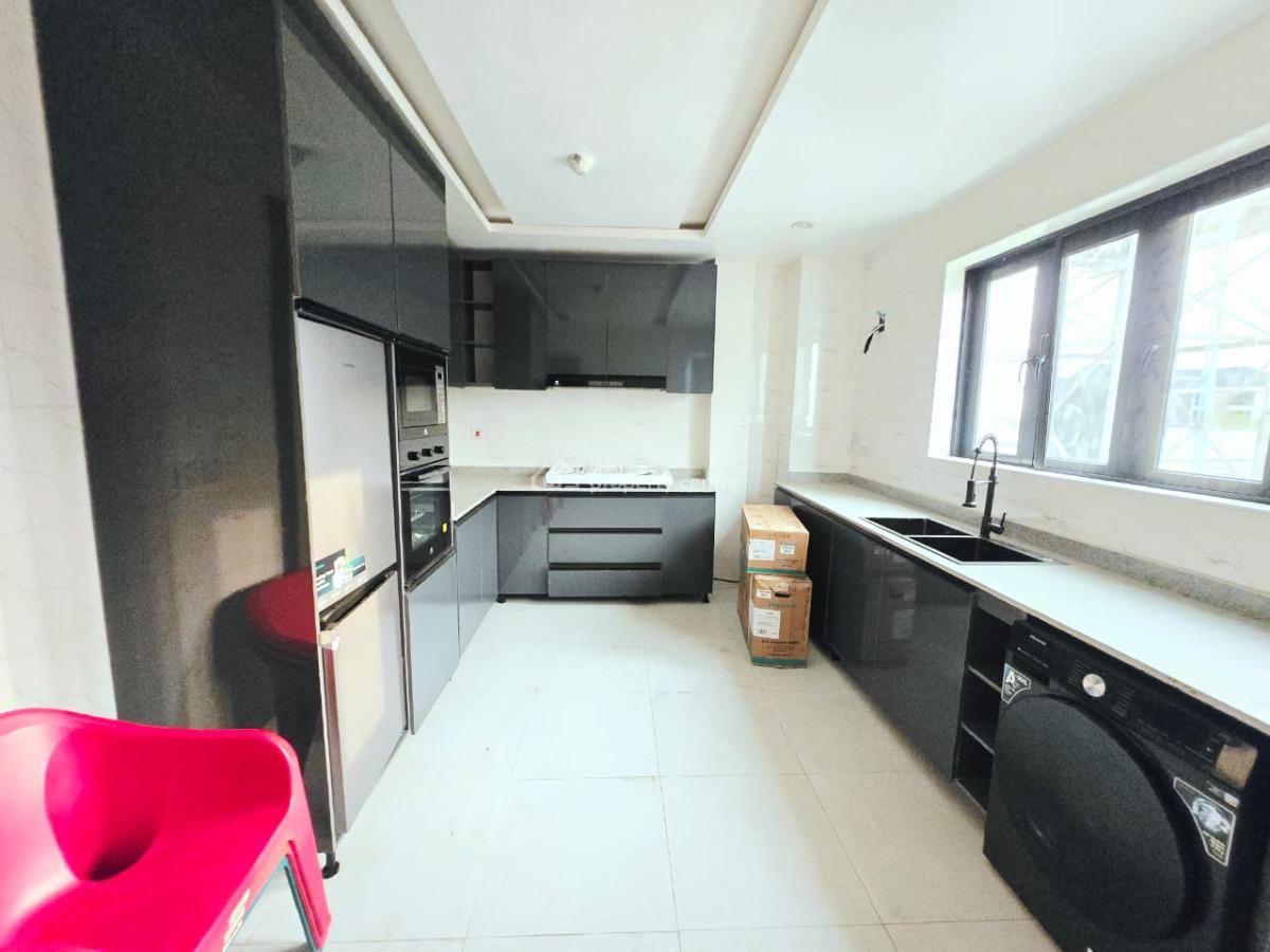 Brand New 2-bedroom Apartment, Lekki Phase 1, Lekki, Lagos, Flat / Apartment for Sale