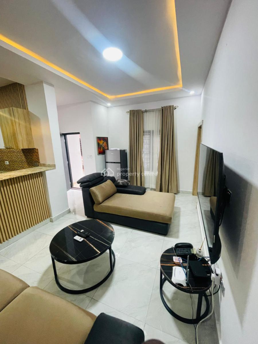 a Luxury 1-bedroom Serviced Apartment, Ikota Gra, Lekki, Lagos, Mini Flat (room and Parlour) Short Let