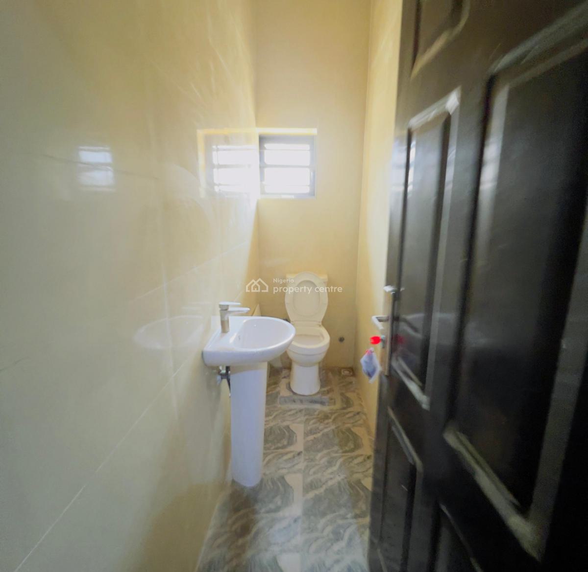 Sharp Standard 3 Bedroom Flat, Main Gwarinpa, Gwarinpa, Abuja, Flat / Apartment for Rent