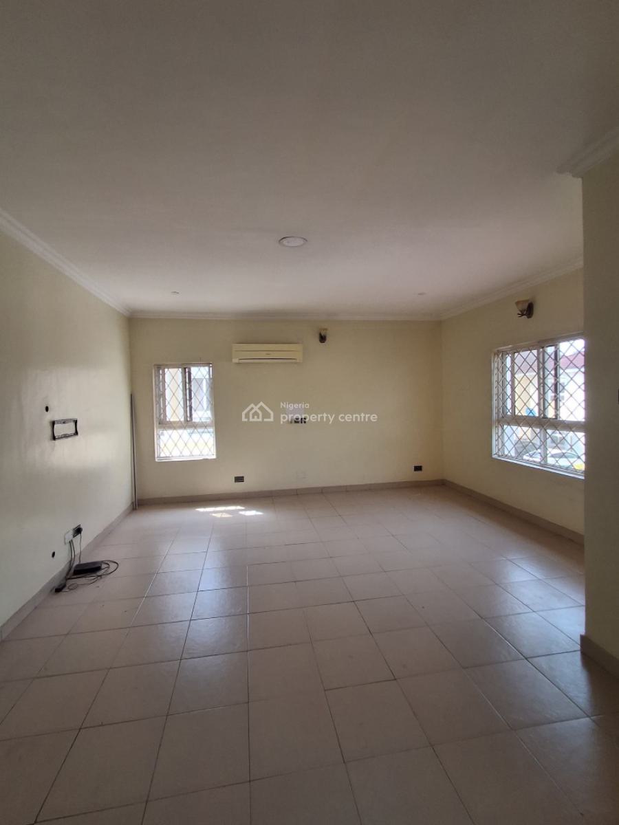 Service Luxury 4bedroom Semi Detached House with Bq, Burdillon Court  Chevron Drive, Lekki, Lagos, Semi-detached Duplex for Rent