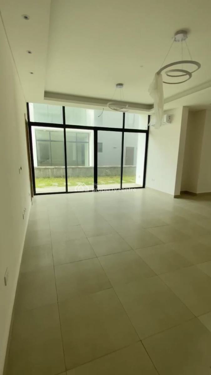 Lovely 4bedroom Semi-detached Duplex with Bq, Mayegun Beach Estate, Lekki, Lagos, Semi-detached Duplex for Rent