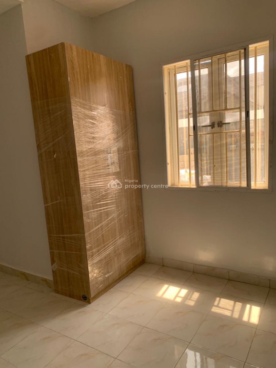 Newley Built 8 Units of 2 Bedroom Flats and 2 Units of 3 Bedroom Penth, Lekki, Lagos, Flat / Apartment for Sale