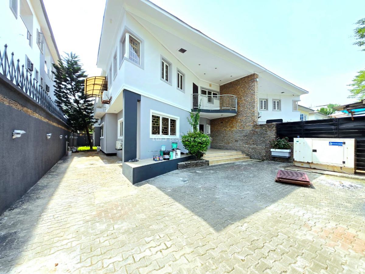 Well Maintained 4 Bedroom Semi-detached Duplex, Lekki Phase 1, Lekki, Lagos, Semi-detached Duplex for Rent