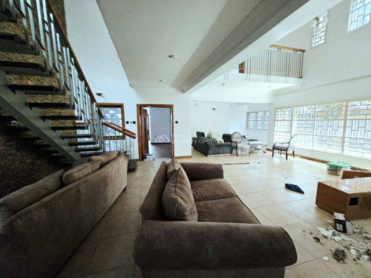 Well Maintained 4 Bedroom Semi-detached Duplex, Lekki Phase 1, Lekki, Lagos, Semi-detached Duplex for Rent