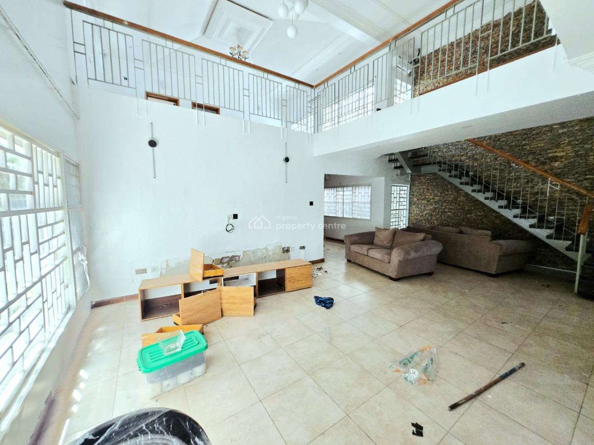 Well Maintained 4 Bedroom Semi-detached Duplex, Lekki Phase 1, Lekki, Lagos, Semi-detached Duplex for Rent