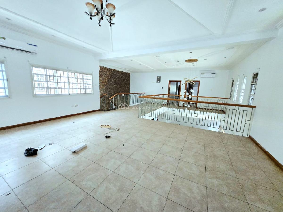 Well Maintained 4 Bedroom Semi-detached Duplex, Lekki Phase 1, Lekki, Lagos, Semi-detached Duplex for Rent