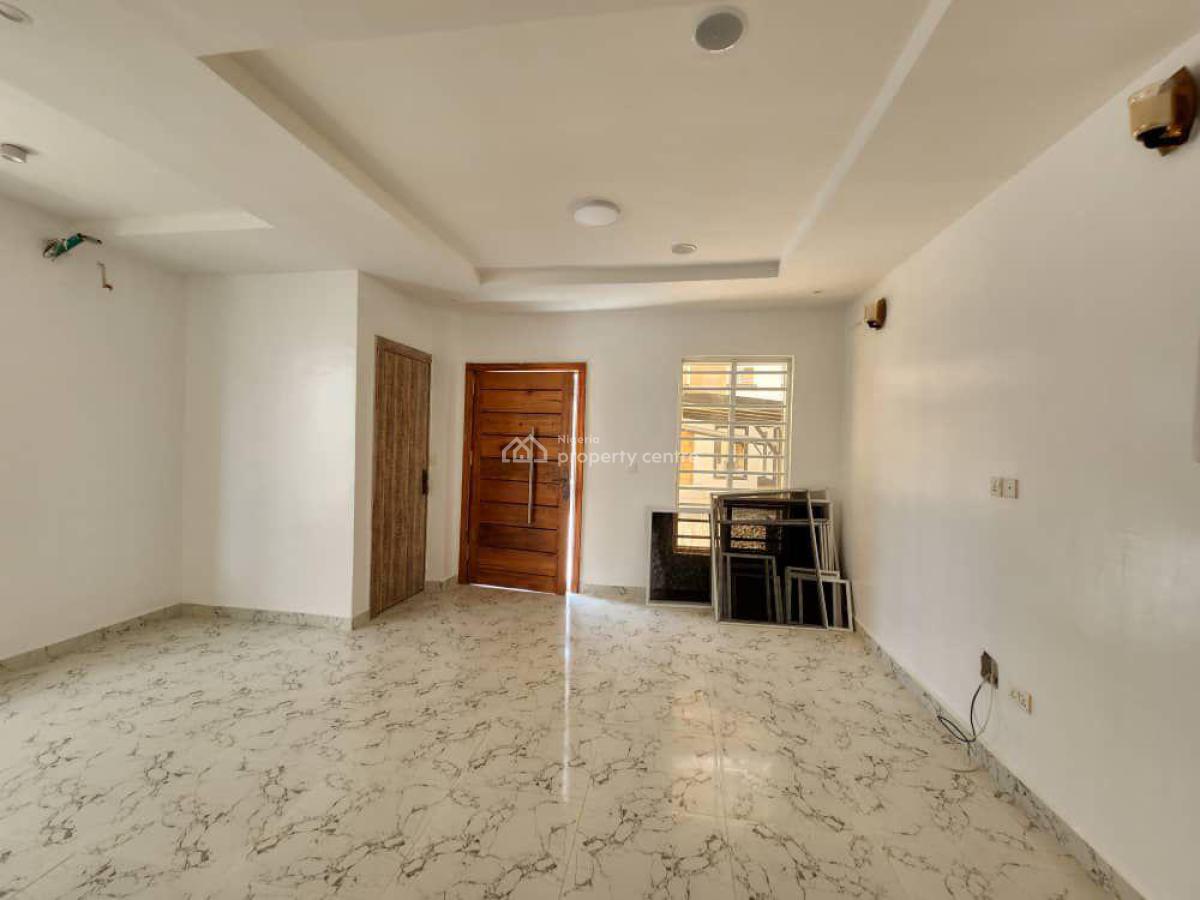 Luxury 4 Bedroom Semi-detached Townhouse in a Secured Area, 2nd Toll Gate, Chevron, Lekki, Lagos, Semi-detached Duplex for Rent