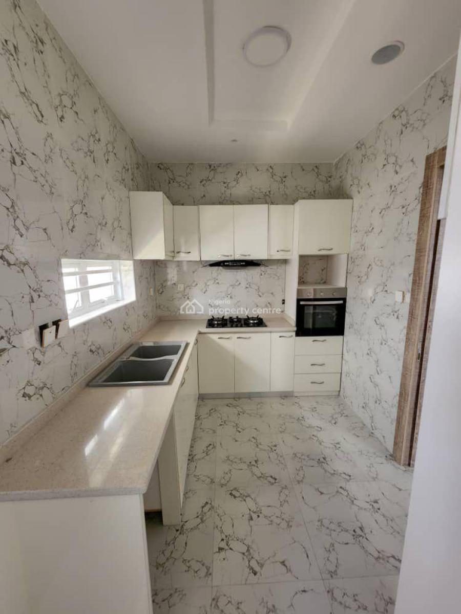 Luxury 4 Bedroom Semi-detached Townhouse in a Secured Area, 2nd Toll Gate, Chevron, Lekki, Lagos, Semi-detached Duplex for Rent