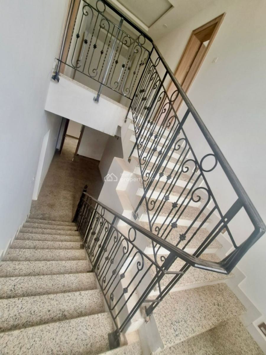 6 Bedroom Mansion (with a Penthouse), Guzape District, Abuja, Detached Duplex for Sale