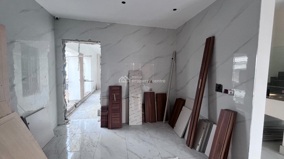 Luxury 3-bedroom Maisonette  Apartment with Bq., Ikoyi, Lagos, Flat / Apartment for Sale