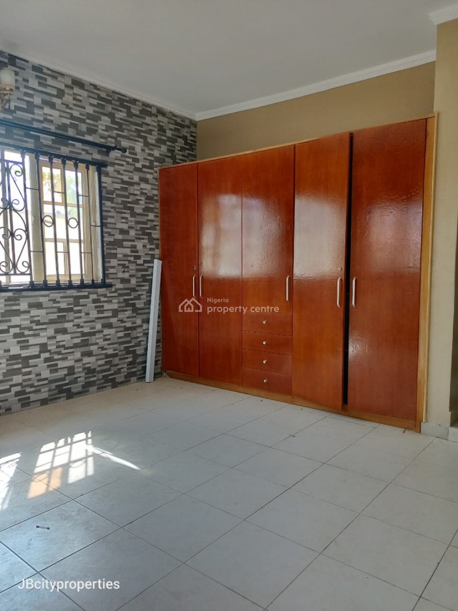 Spacious 2 Bedroom Apartment, Ogombo, Ajah, Lagos, Flat / Apartment for Rent