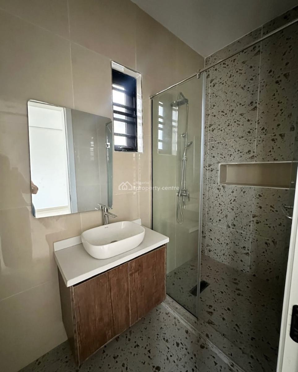 Luxury 2 Bedrooms Apartment, Lekki Phase 1, Lekki, Lagos, Flat / Apartment for Sale