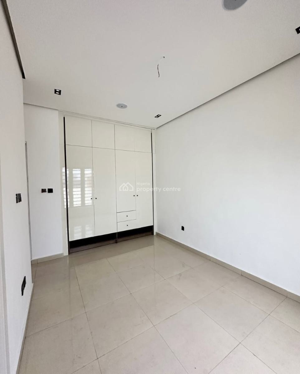 Luxury 2 Bedrooms Apartment, Lekki Phase 1, Lekki, Lagos, Flat / Apartment for Sale