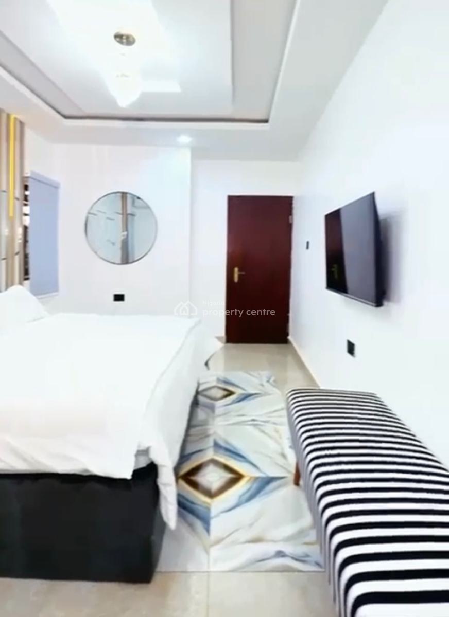 2 Bedroom Apartment, Okpanam Road, Asaba, Delta, Flat / Apartment Short Let