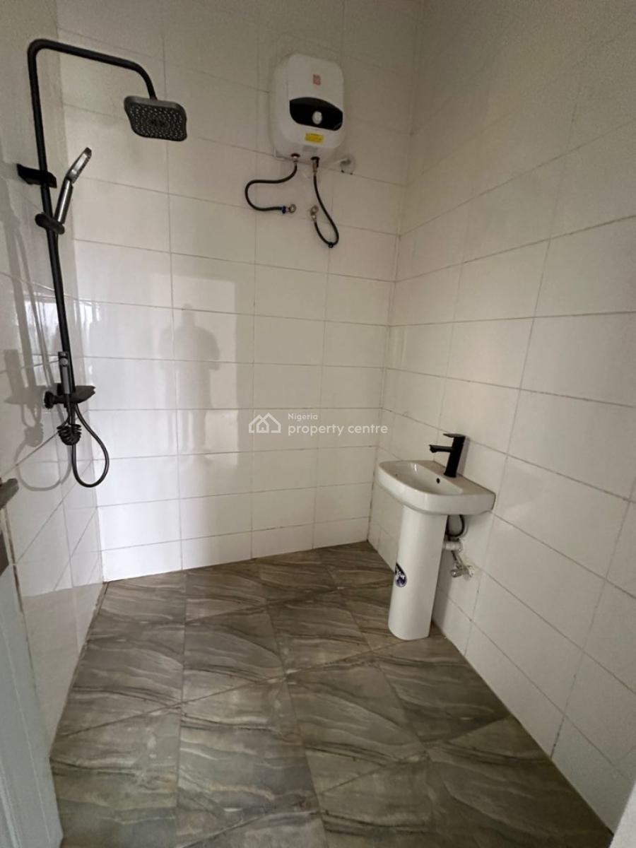 Massive 3 Bedroom Apartments + Bq  Second Floor, Life Camp, Abuja, Flat / Apartment for Sale