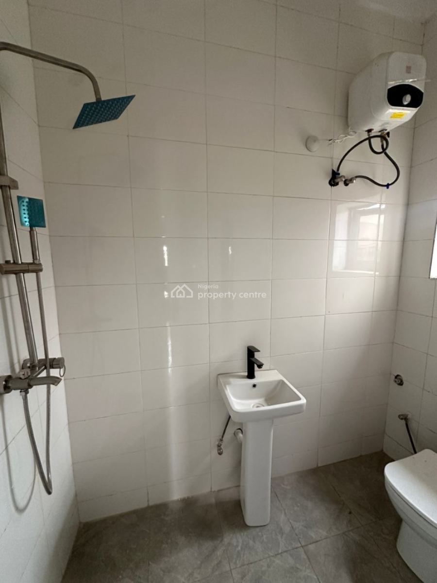 Massive 3 Bedroom Apartments + Bq  Second Floor, Life Camp, Abuja, Flat / Apartment for Sale