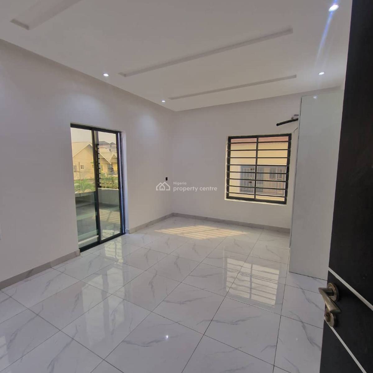 3 Bedrooms Apartment, Lekki Phase 1, Lekki, Lagos, Flat / Apartment for Rent