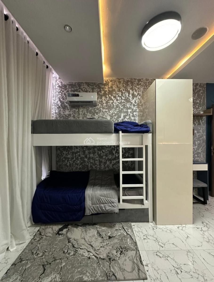 Tastefully Furnished and Fully Fitted and Serviced 2 Bedroom En-suite, Chevron Drive 2nd Toll Gate, Lekki Phase 2, Lekki, Lagos, Flat / Apartment for Rent