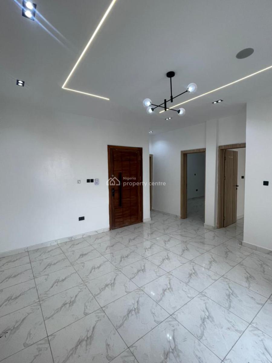 Exquisite 2 Bedroom Apartment with Gym & Pool in Serene Environment, Ologolo, Lekki, Lagos, Flat / Apartment for Sale