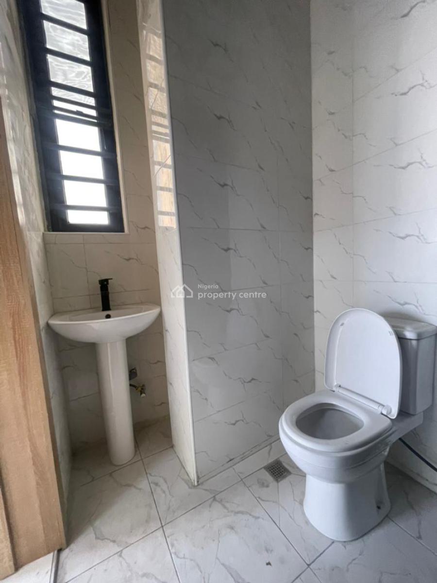 Exquisite 2 Bedroom Apartment with Gym & Pool in Serene Environment, Ologolo, Lekki, Lagos, Flat / Apartment for Sale