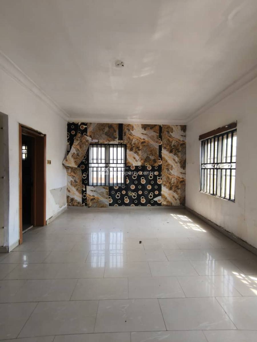 Spacious 3 Bedroom Apartment with Balcony Etc., Off Hakeem Dickson, Lekki Phase 1, Lekki, Lagos, Flat / Apartment for Rent