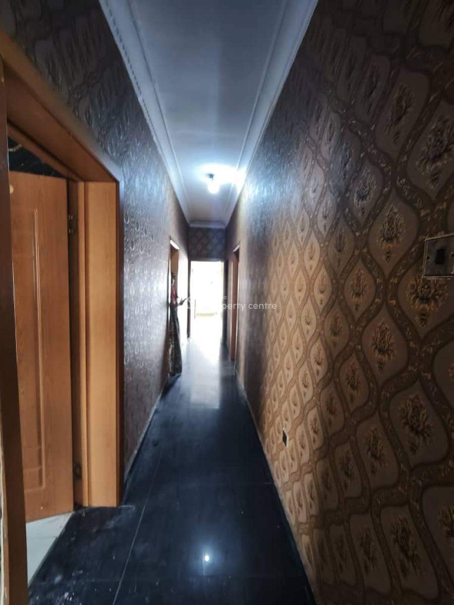 Spacious 3 Bedroom Apartment with Balcony Etc., Off Hakeem Dickson, Lekki Phase 1, Lekki, Lagos, Flat / Apartment for Rent