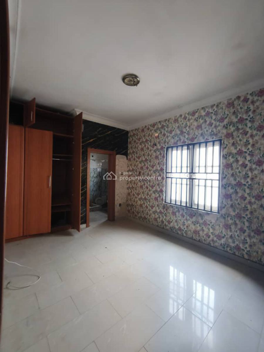 Spacious 3 Bedroom Apartment with Balcony Etc., Off Hakeem Dickson, Lekki Phase 1, Lekki, Lagos, Flat / Apartment for Rent