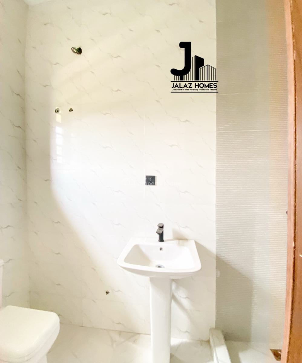 Spacious 2 Bedroom Serviced Apartment, Ajah, Lagos, Flat / Apartment for Sale