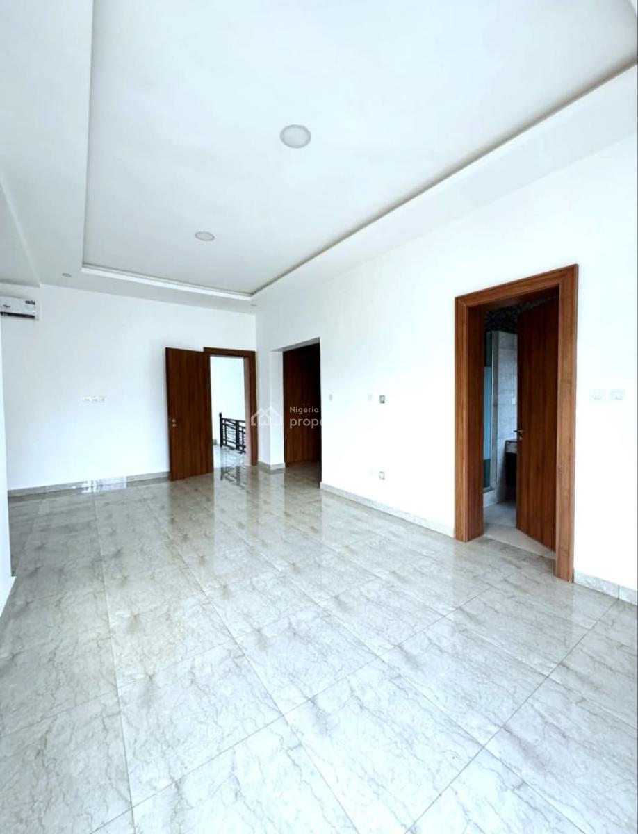 Well Renovated 5 Bedrooms Semi Detached Duplex, Old Ikoyi, Ikoyi, Lagos, Semi-detached Duplex for Rent