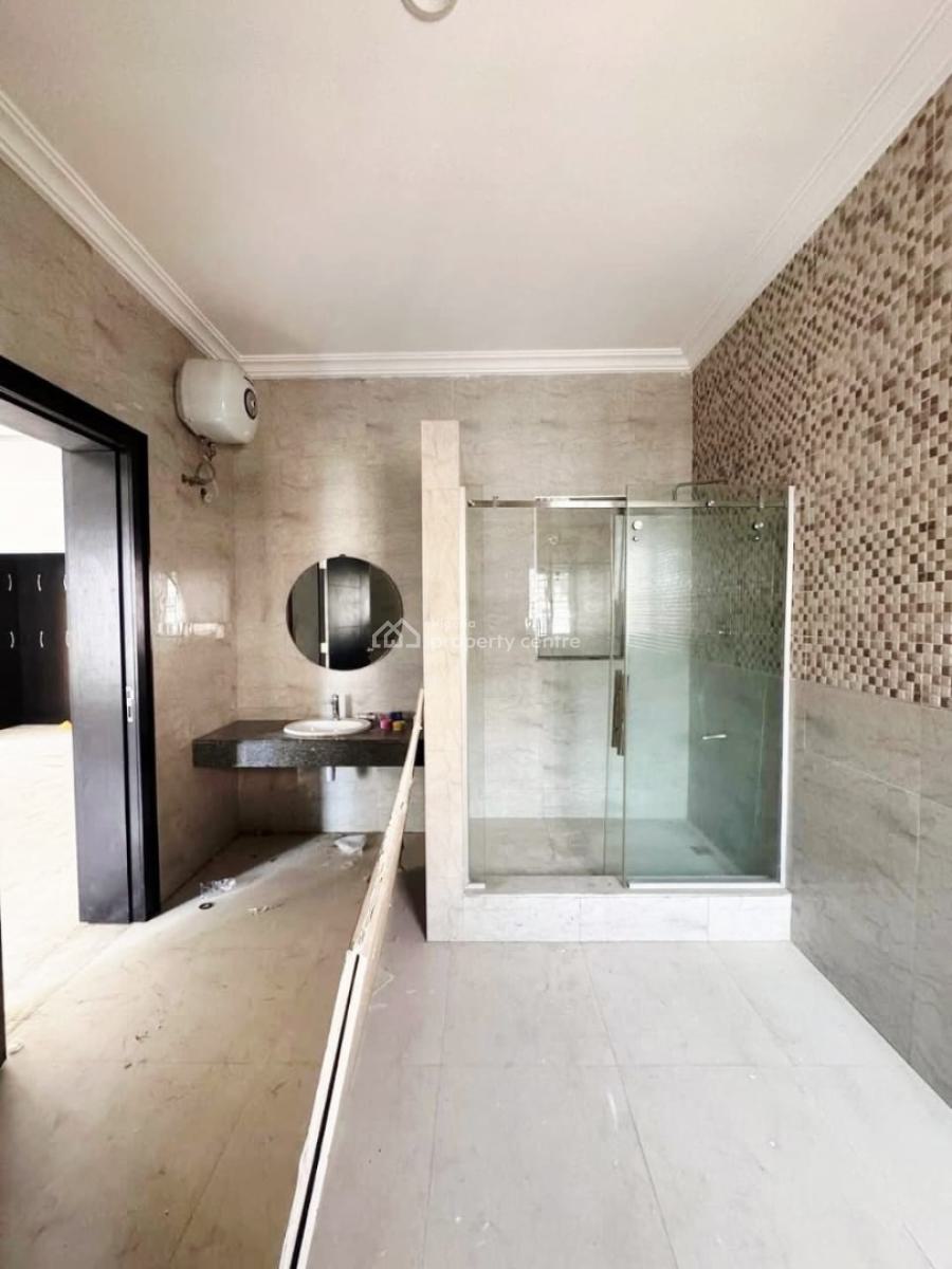 Well Renovated 5 Bedrooms Semi Detached Duplex, Old Ikoyi, Ikoyi, Lagos, Semi-detached Duplex for Rent